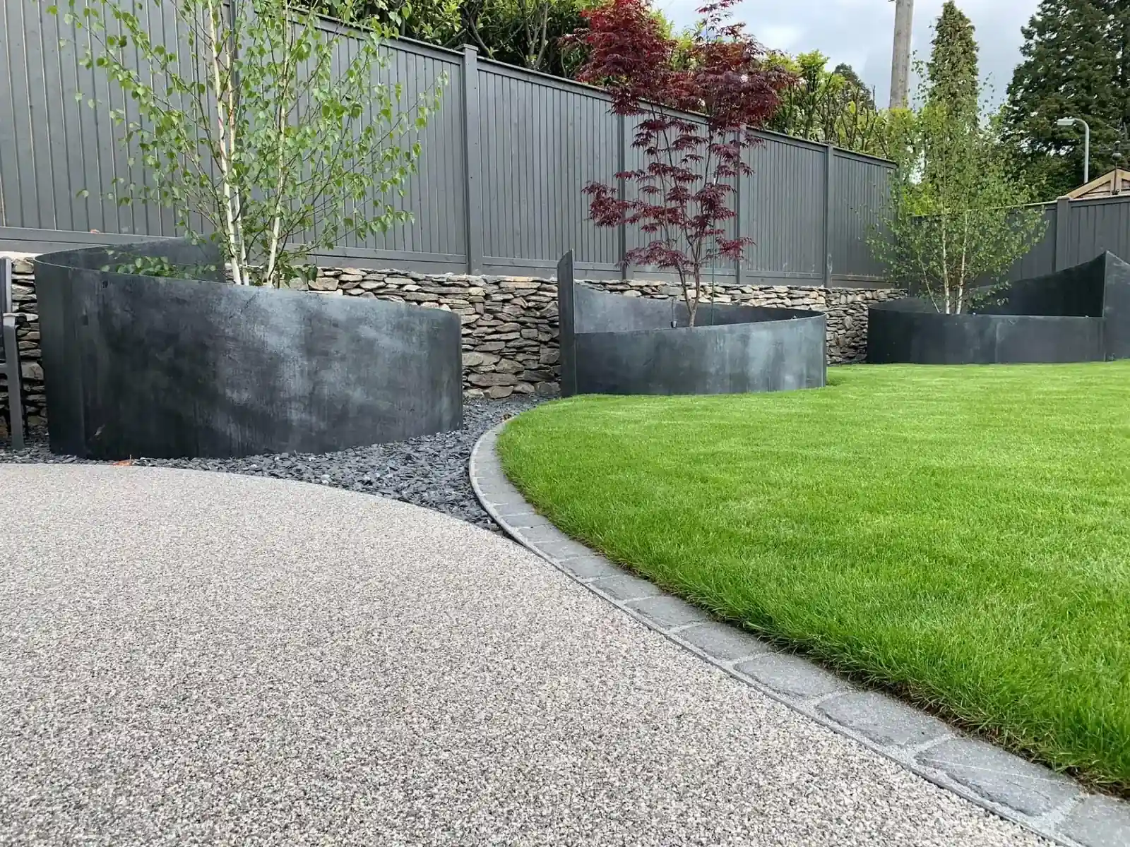 Resin bound patio by SureLay UK in Country House